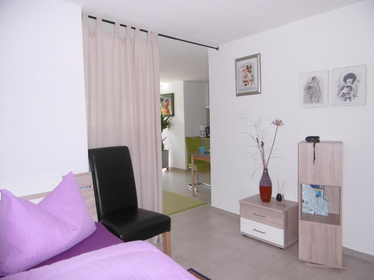 Ferienwohnungen Moritz Riechheim エクステリア 写真