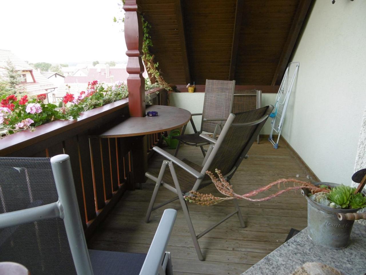 Ferienwohnungen Moritz Riechheim エクステリア 写真